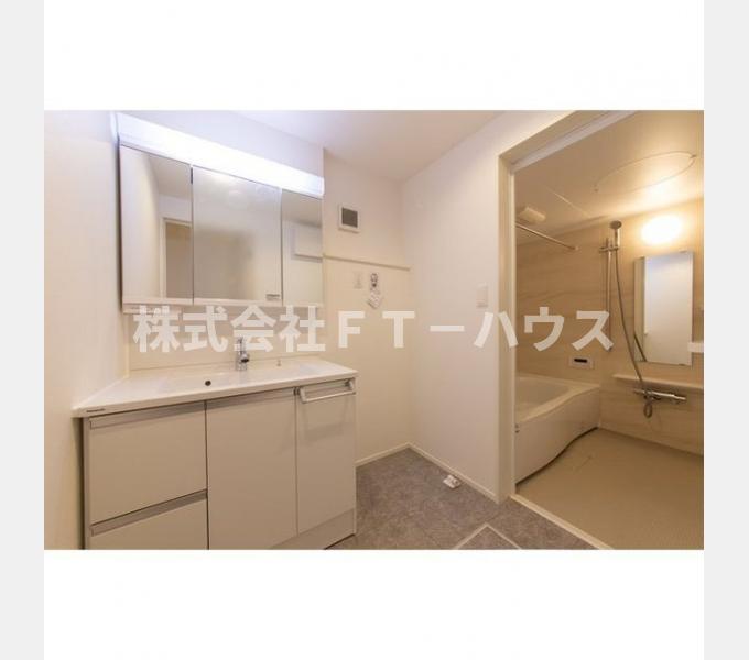 洗面設備　洗面設備
