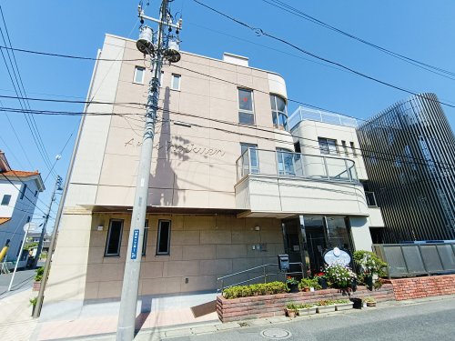 幼稚園・保育園　新井保育園（幼稚園・保育園）まで594m