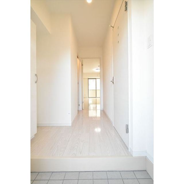 玄関　収納もある玄関です