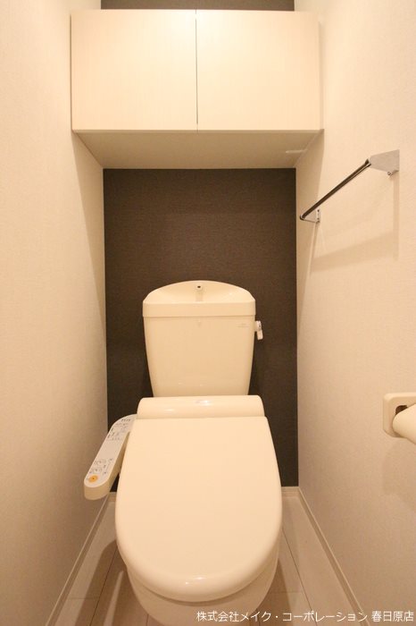 トイレ　写真は同型タイプ