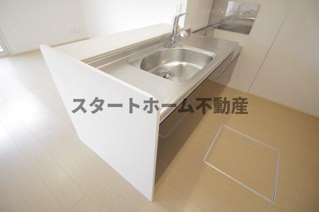 キッチン　コンパクトなキッチンで掃除もラクラク