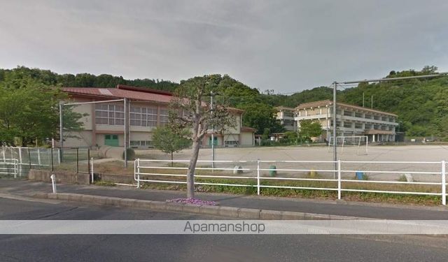 小学校　宮ノ下小学校（小学校）まで844m
