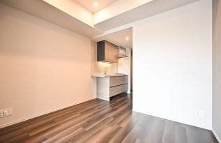 居室・リビング　※別部屋の参考写真です。