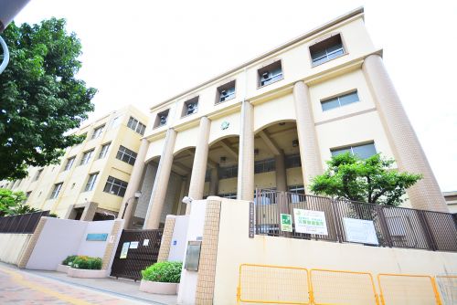 小学校　大阪市立長居小学校（小学校）まで381m