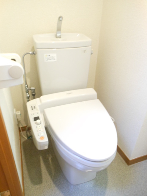 トイレ　清潔感のあるトイレです