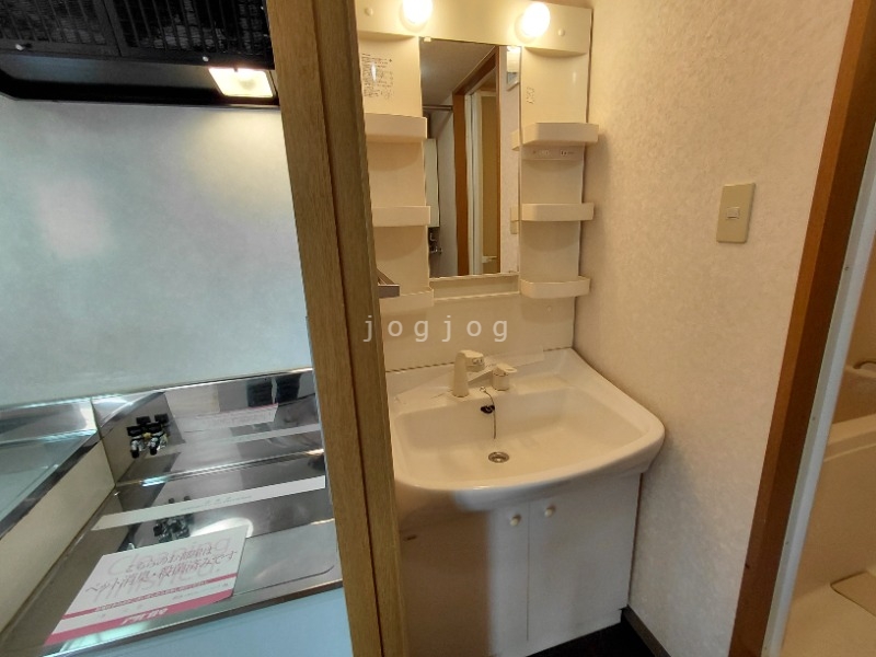 洗面設備　身支度には必須ですね♪