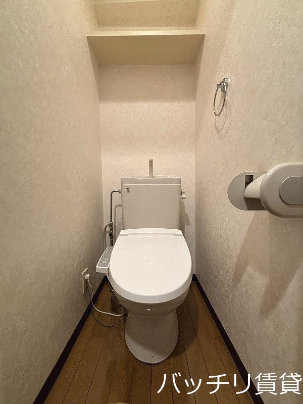トイレ　＊画像は別部屋の為イメージ、現状を優先いたします