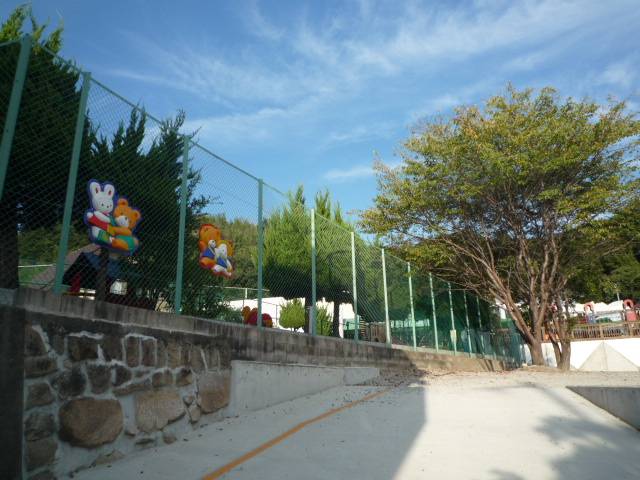幼稚園・保育園　ひかり幼稚園（幼稚園・保育園）まで390m