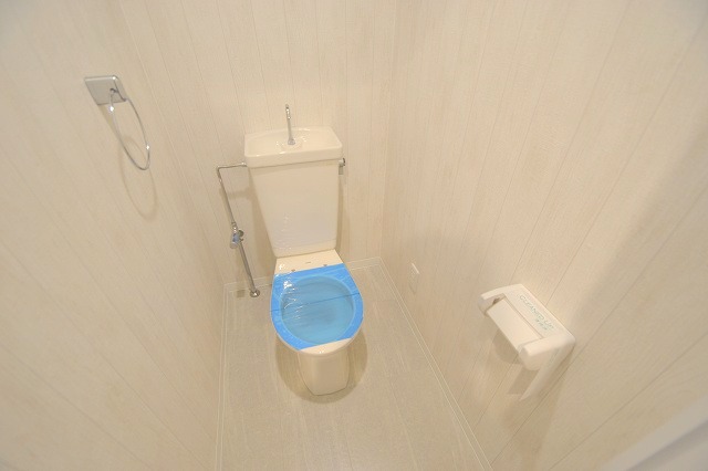 広島電鉄本線 十日市町駅 徒歩3分 3階建 築41年のトイレ写真