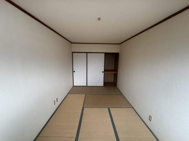 横堤2丁目貸家の内装写真
