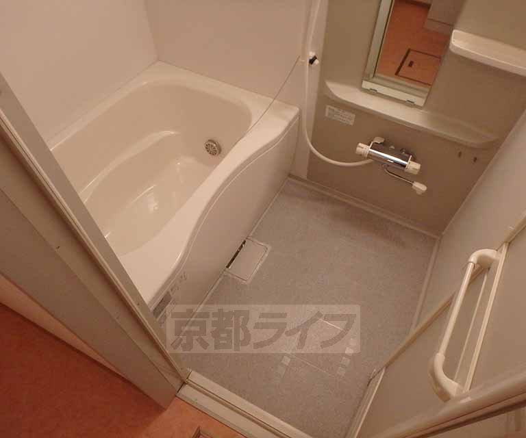 バス・シャワールーム　浴室写真です。