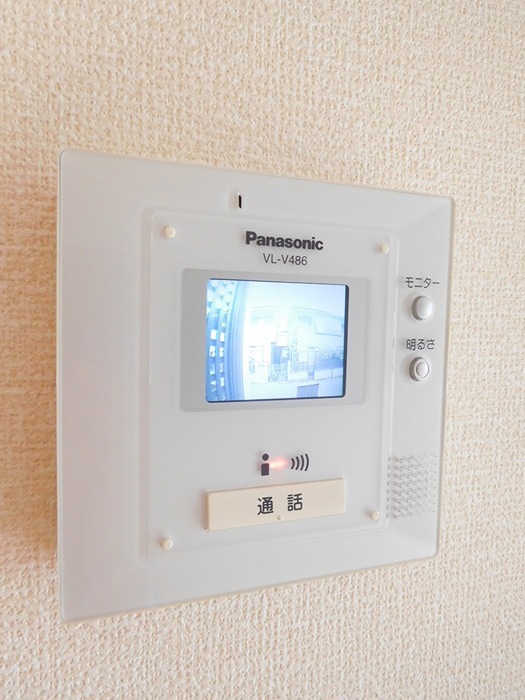 セキュリティ　来訪者の姿を確認できます。