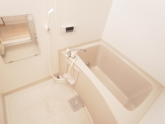 バス・シャワールーム　別部屋参考写真