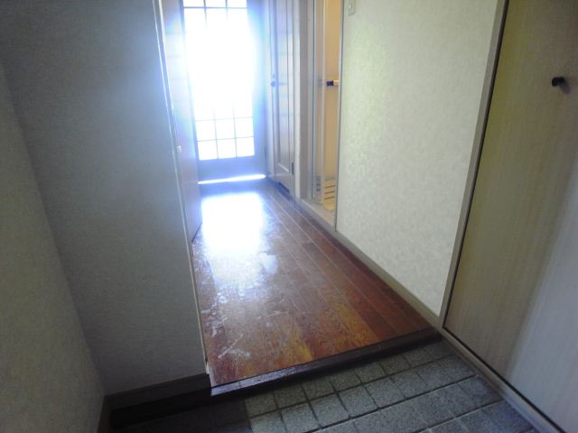 玄関　玄関先