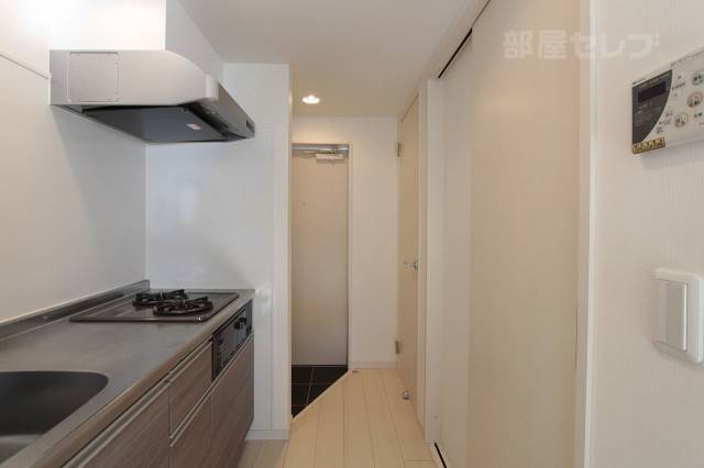 玄関　※２０３号室室内参照