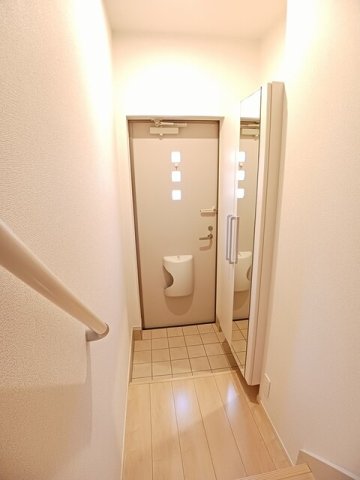 玄関　明るい玄関です