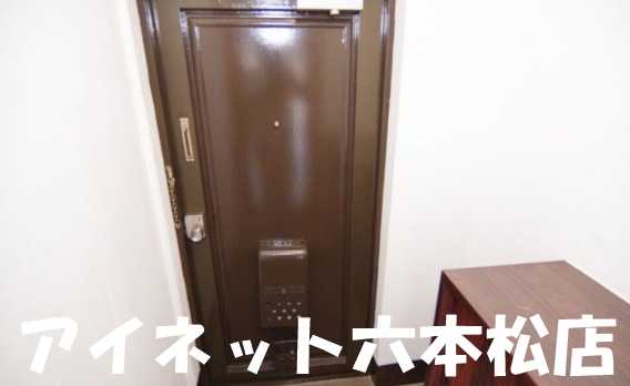 玄関　玄関はこのようになっています。
