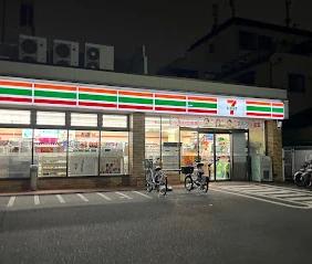 コンビニ　セブンイレブン 大田区西六郷2丁目店（コンビニ）まで429m
