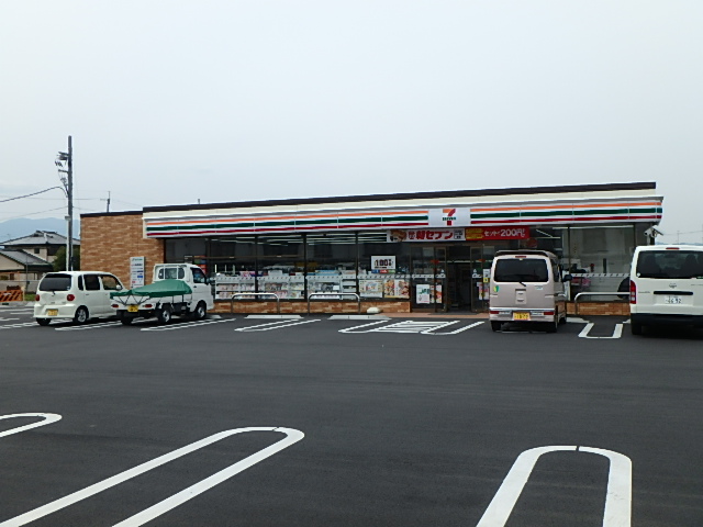 近鉄橿原線 八木西口駅 徒歩17分 3階建 築1年の周辺写真
