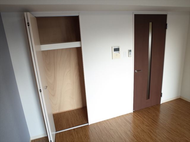 YKハイツ西明石IIの内装写真