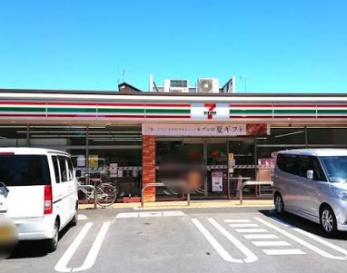 コンビニ　セブンイレブン世田谷通り店（コンビニ）まで60m