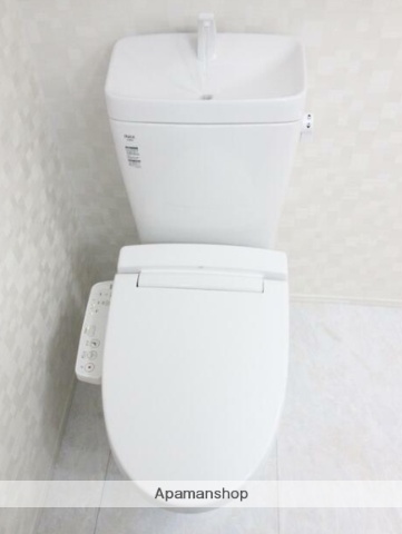 小田急線 東北沢駅 徒歩5分 2階建 築8年のトイレ写真