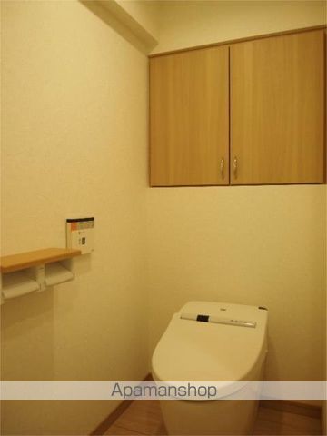 ルーブル泉岳寺前のトイレ写真