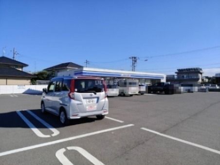 コンビニ　ローソン 高松成合町店（コンビニ）まで873m