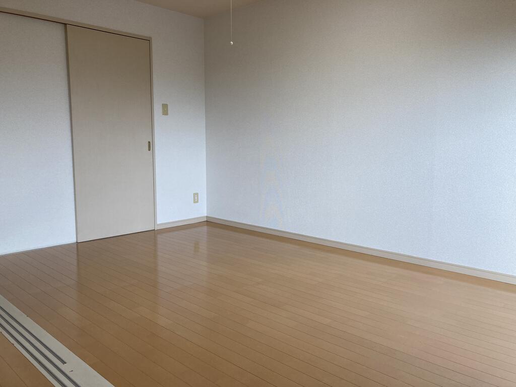 鶴羽ビルIIの内装写真