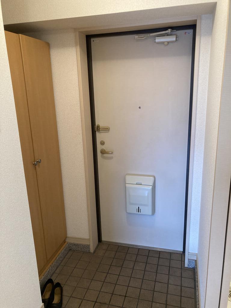 鶴羽ビルIIの玄関写真