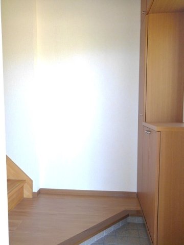 玄関　シンプルで使いやすい玄関です