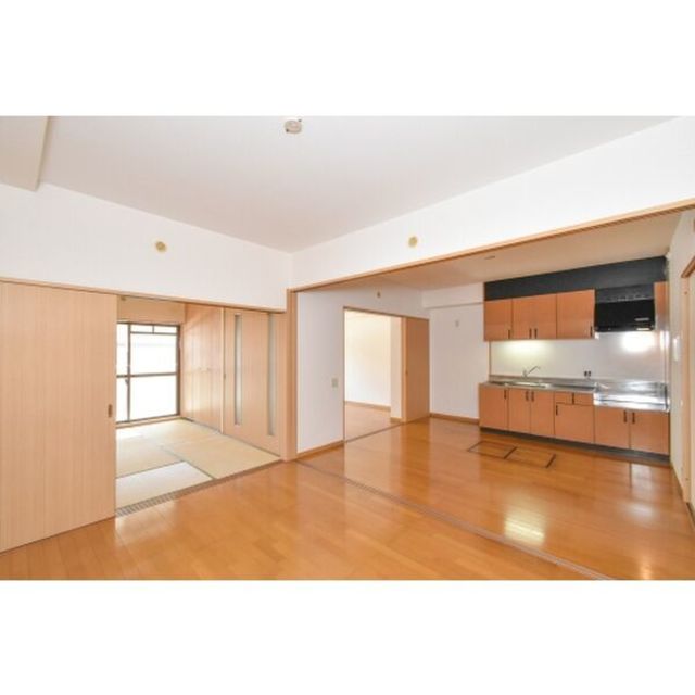 居室・リビング　【居間・リビング】※別間取りのお部屋写真です。