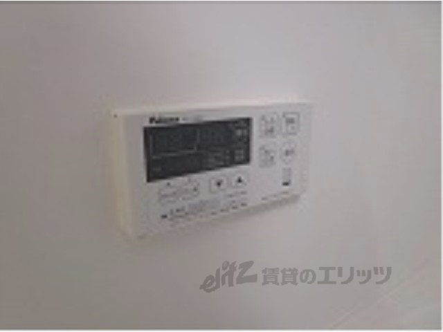 その他設備　給湯器リモコン