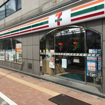 コンビニ　セブンイレブン池袋3丁目店（コンビニ）まで67m