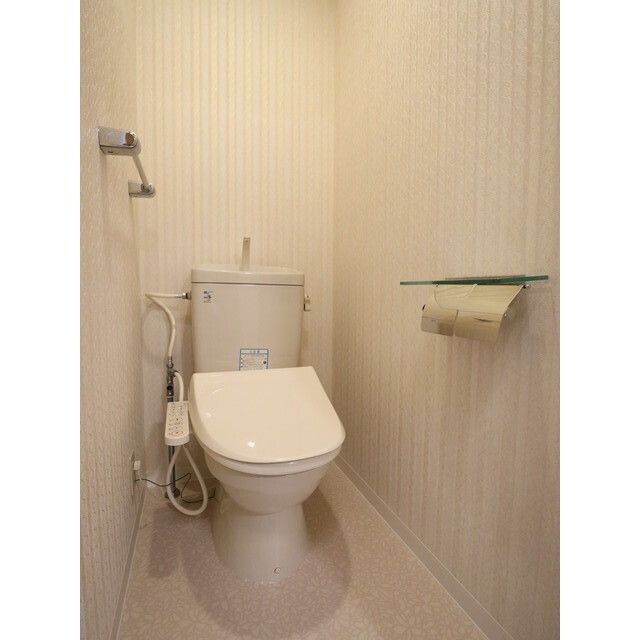 ＪＲ中央線 阿佐ケ谷駅 徒歩7分 3階建 築28年のトイレ写真