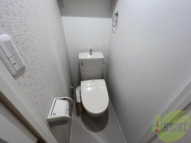 トイレ　トイレはウォシュレット付きです。シャワートイレは嬉しいですね