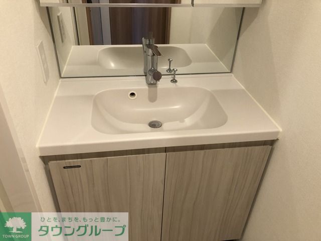 洗面設備　※写真は同タイプ住戸です。