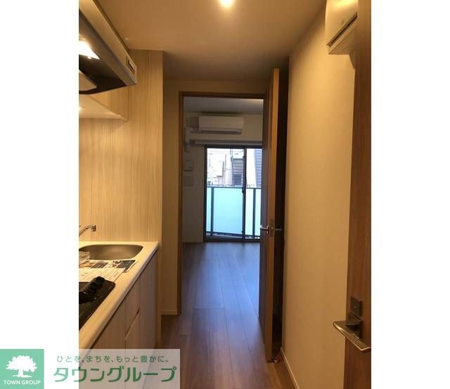 玄関　※写真は同タイプ住戸です。