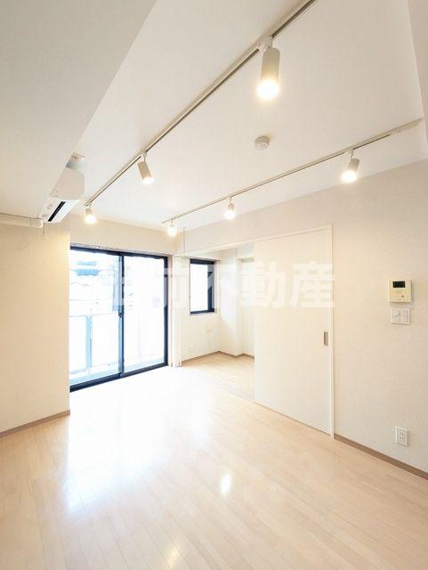 都営三田線 西巣鴨駅 徒歩7分 5階建 築16年の居間写真