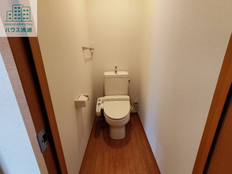 ロイヤルコートB棟のトイレ写真
