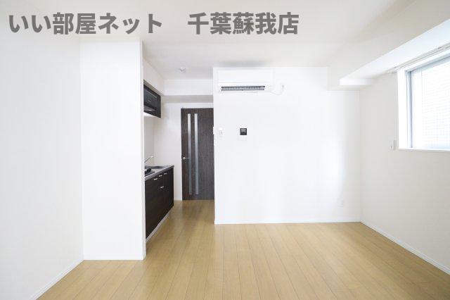 ニュートリノ要の居間写真
