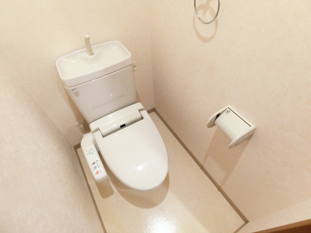 トイレ　ウォシュレット