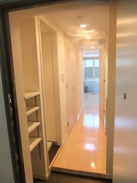 玄関　収納もある玄関です
