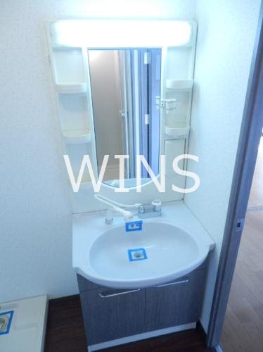 洗面設備　別部屋参考写真です
