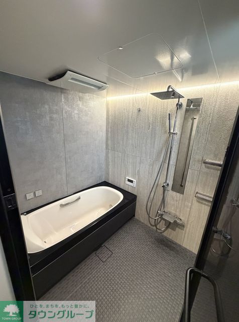 バス・シャワールーム　※写真は同タイプ住戸です。