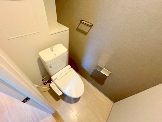 トイレ　綺麗なトイレにはウォシュレット標準装備です。