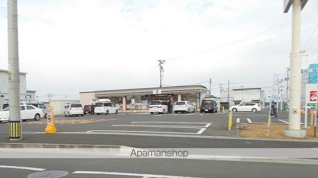 コンビニ　セブンイレブン仙台白鳥店（コンビニ）まで850m