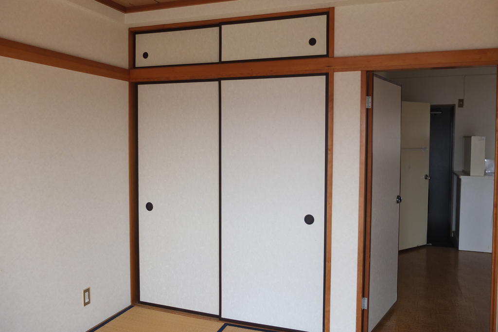 収納　天袋付きの押入