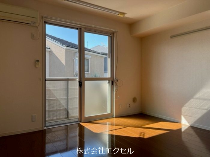 居室・リビング　明るい室内です。