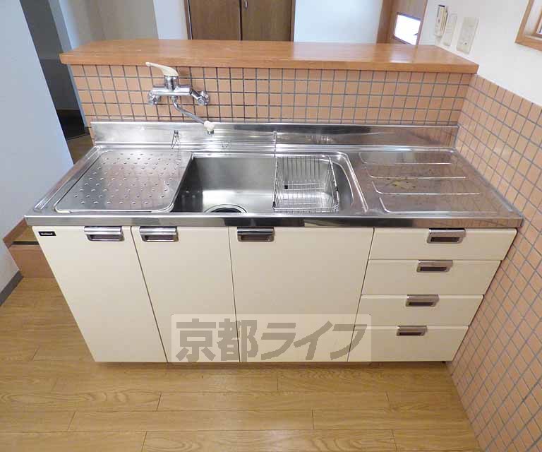 キッチン　キッチンです。